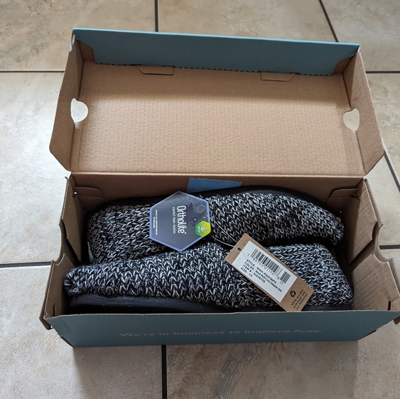 NWT TOMS ALPARGATA black multi cozy sweater knit flats - Picture 2 of 5